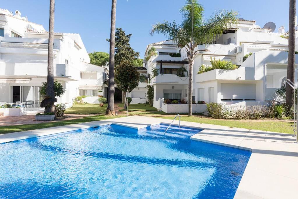 Incredible Luxury Location In Puerto Banus For Families Apartament